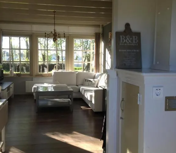 Saense Bed & Breakfast 4*